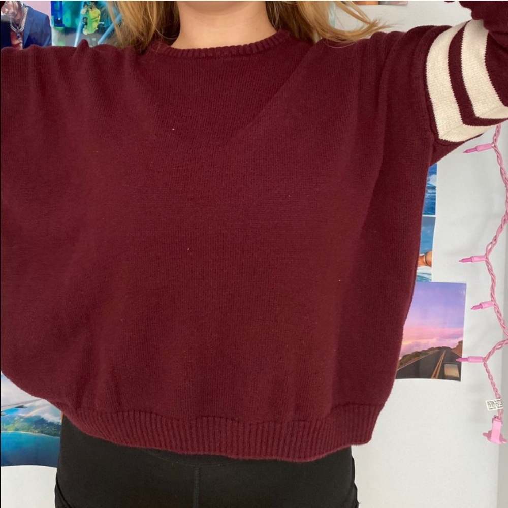 Brandy Melville maroon sweater